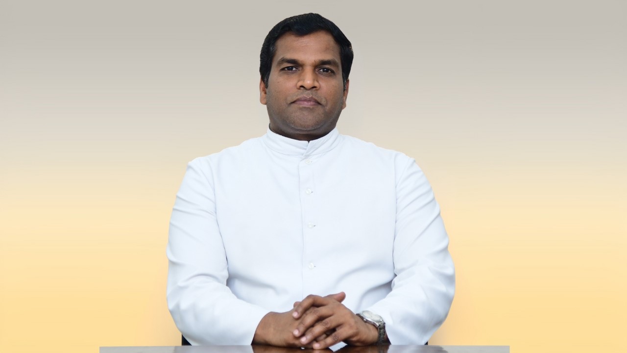 Manager & Correspondent